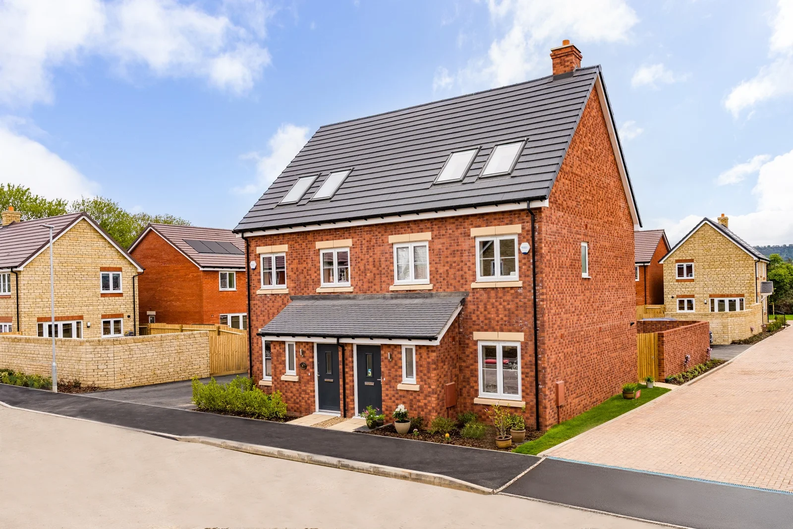 564599707 1279549150851395 489624649932693378 n